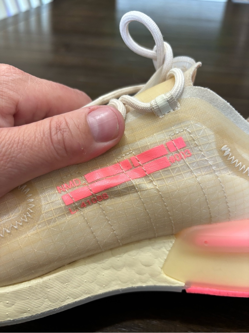 Adidas NMD_V3 Wonder White Pink Boost Sneakers Women’s Size 7 GX5785 - Picture 11 of 14